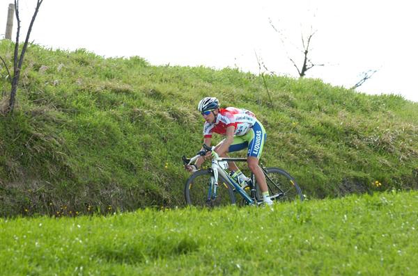 Santaromita descending